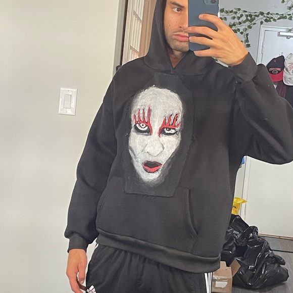 [SOLD] Marilyn Manson painted hoodie - Picture 4 of 4